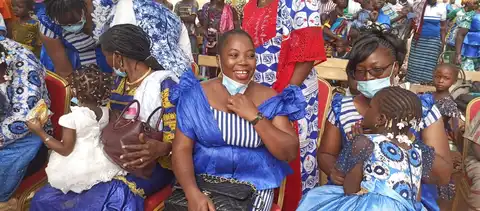 Photos de la dédicace du Nouveau Testament winyé4