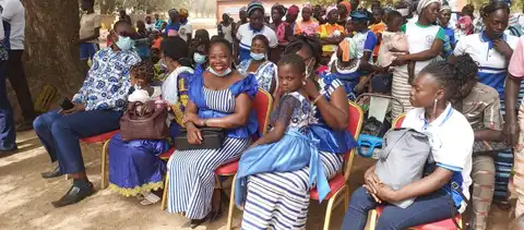 Photos de la dédicace du Nouveau Testament winyé5